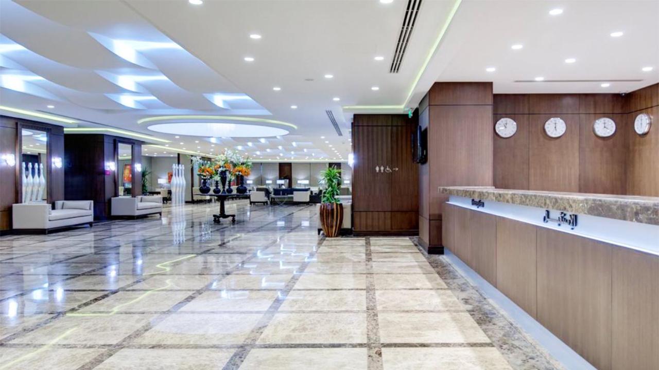Crowne Plaza Madinah By Ihg Hotell Medina Eksteriør bilde Lobby