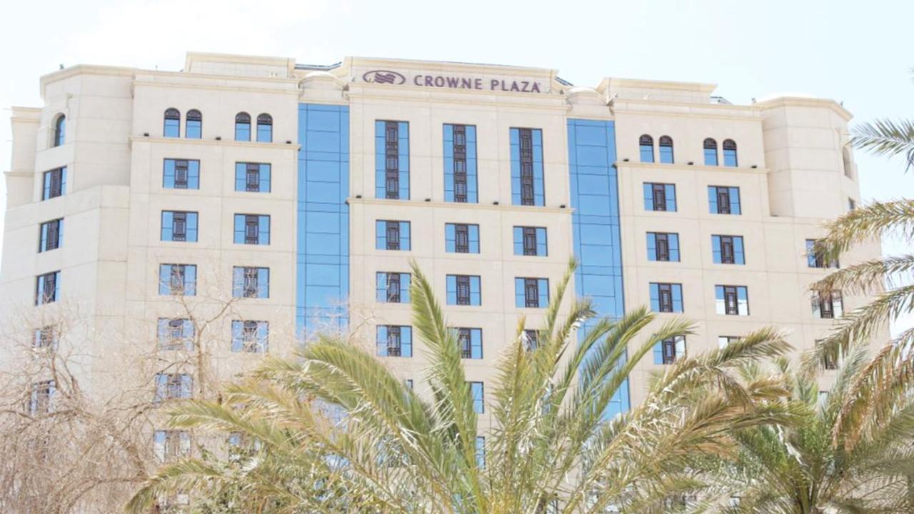 Crowne Plaza Madinah By Ihg Hotell Medina Eksteriør bilde Crown Plaza Hotel