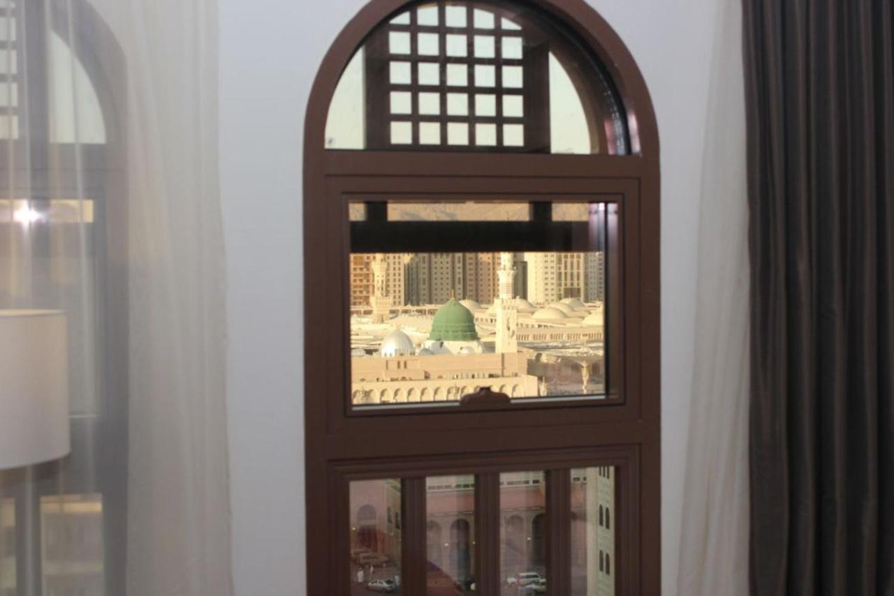 Crowne Plaza Madinah By Ihg Hotell Medina Eksteriør bilde The Prophet's tomb